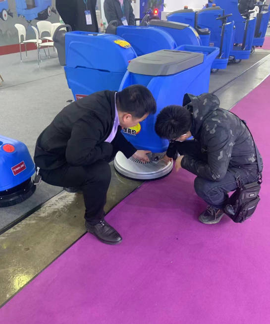 张掖小型电动洗地机是否适合用于环卫保洁
