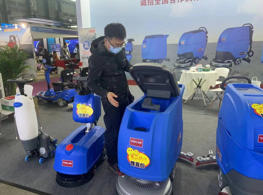 张掖坦洁洗地机公司致力于电动洗地机的生产、销售和服务百家